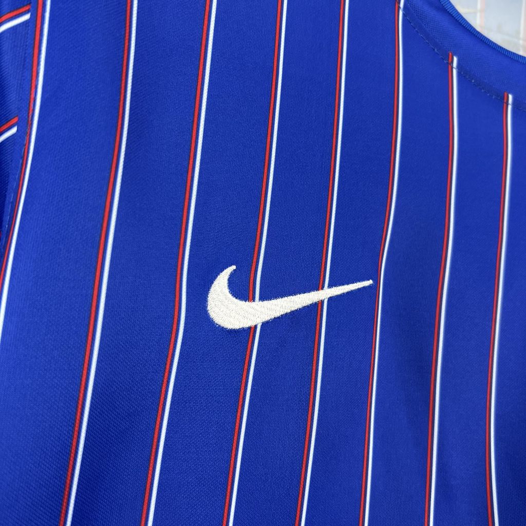 Francia “Jacquemus” Edición Especial