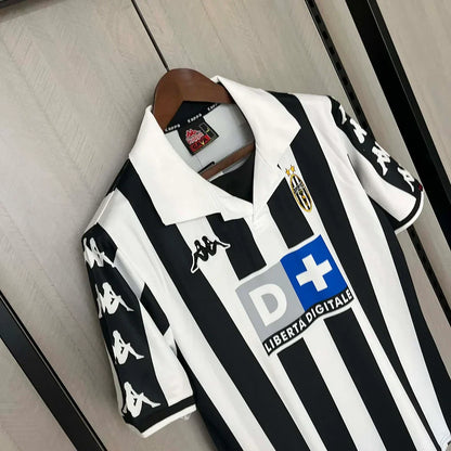 1999-2000 Retro Juventus Local