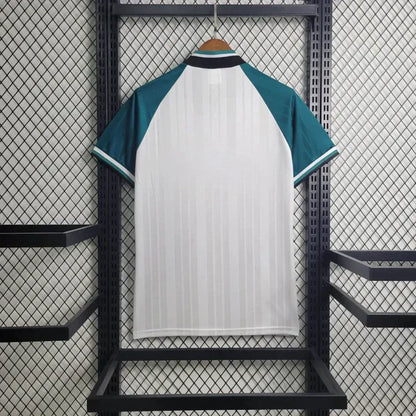 Liverpool Retro 1993-1994 Visitante Kit