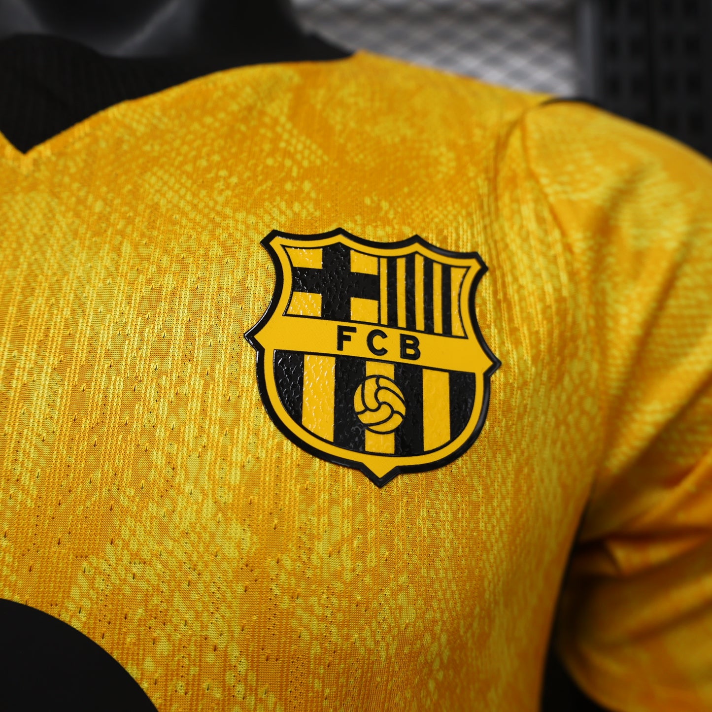 Barcelona “Mamba Amarilla" Edición Especial