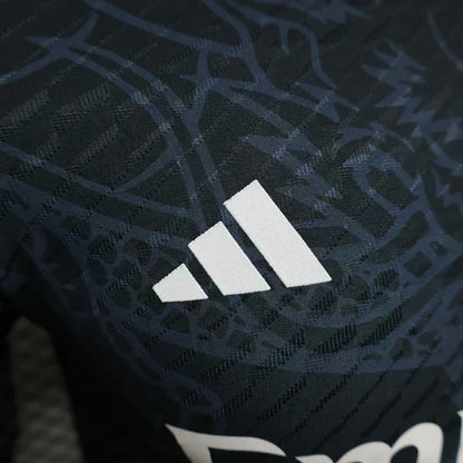 Real Madrid "Midnight Dragon" Edición Especial