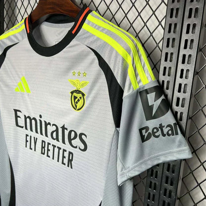 2024-2025 Benfica Alternativa Visitante Kit