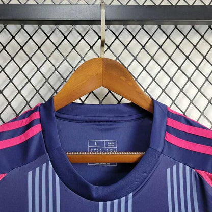 2024-2025 Nottingham Forest Visitante Kit